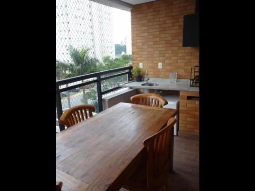 Foto 1 de Apartamento com 3 Quartos à venda, 195m² em Vila Suzana, São Paulo