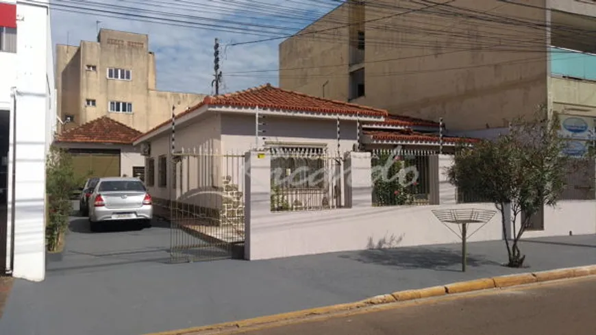 Foto 1 de Imóvel Comercial com 3 Quartos à venda, 300m² em Centro, Arapongas