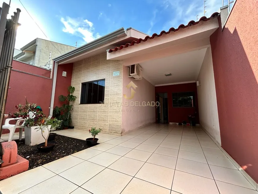 Foto 1 de Casa com 3 Quartos à venda, 120m² em Jardim Monte Rei, Maringá
