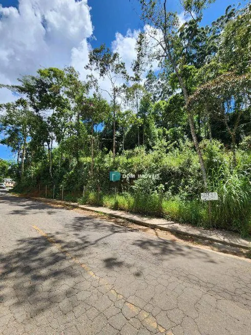 Foto 1 de Lote/Terreno à venda, 664m² em São Pedro, Juiz de Fora