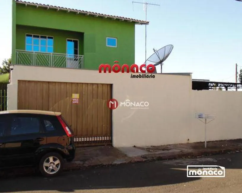 Foto 1 de Sobrado com 4 Quartos à venda, 240m² em Conjunto Parigot de Souza 3, Londrina