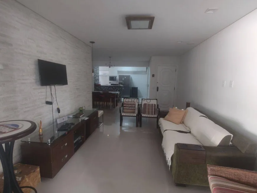 Foto 1 de Apartamento com 3 Quartos à venda, 131m² em Praia das Pitangueiras, Guarujá