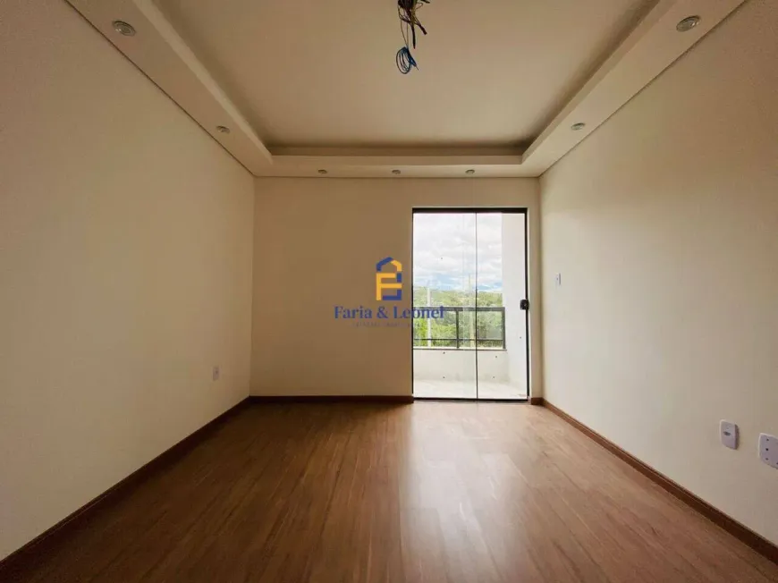 Foto 1 de Casa com 2 Quartos à venda, 40m² em Parque Independencia III, Juiz de Fora