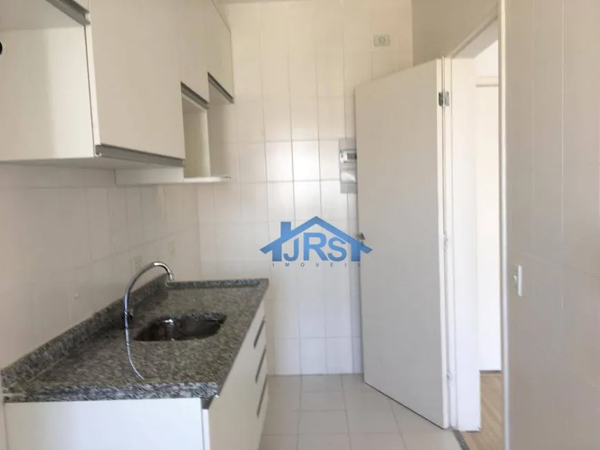 Foto 1 de Apartamento com 2 Quartos à venda, 59m² em Jardim Tupanci, Barueri