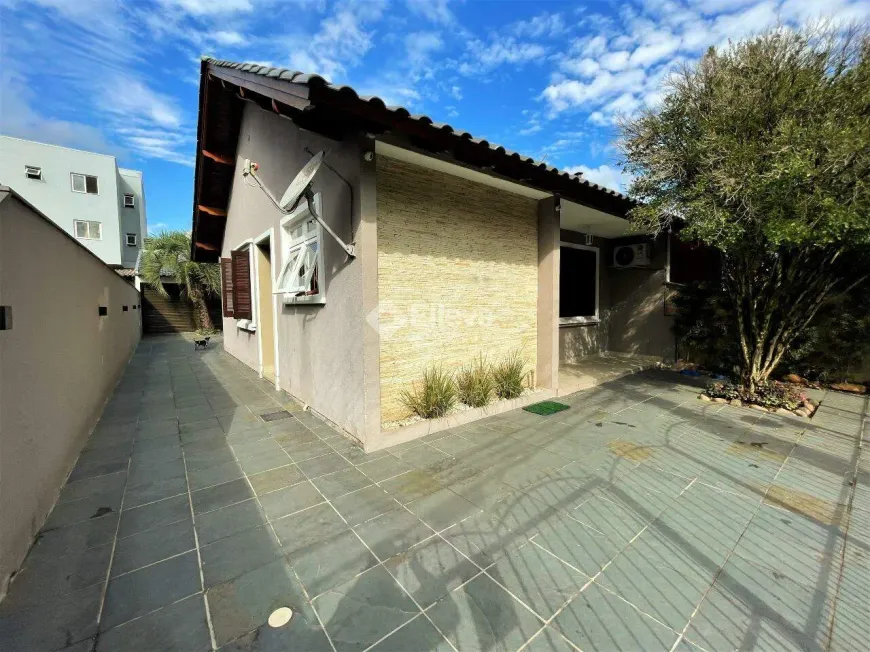 Foto 1 de Casa com 3 Quartos à venda, 114m² em Parque dos Anjos, Gravataí