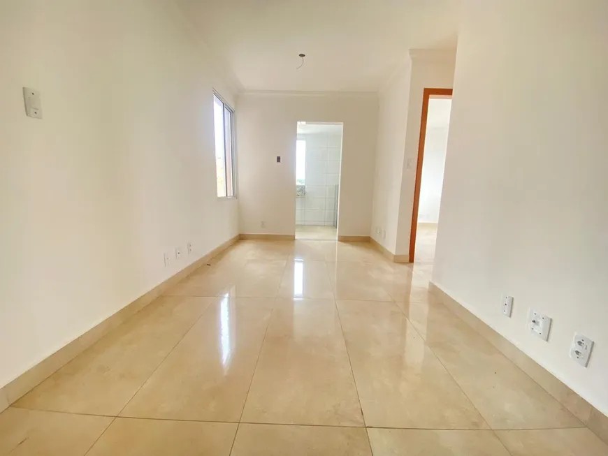 Foto 1 de Apartamento com 2 Quartos à venda, 45m² em Piratininga Venda Nova, Belo Horizonte