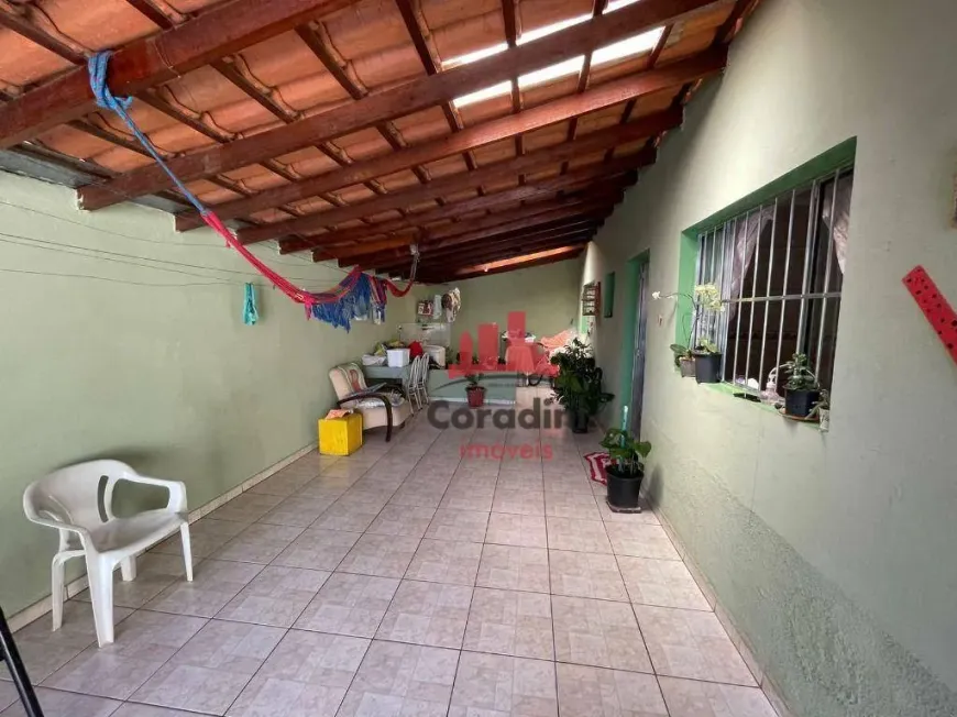 Foto 1 de Casa com 2 Quartos à venda, 90m² em Santa Rita, Nova Odessa