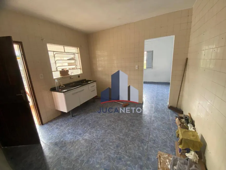 Foto 1 de Casa com 1 Quarto para alugar, 40m² em Vila Assis Brasil, Mauá