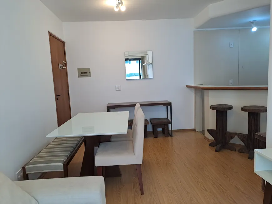 Foto 1 de Apartamento com 1 Quarto para alugar, 39m² em Vila Olímpia, São Paulo