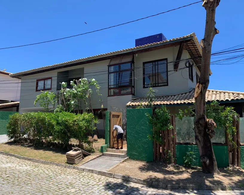 Foto 1 de Casa de Condomínio com 4 Quartos à venda, 330m² em Buraquinho, Lauro de Freitas