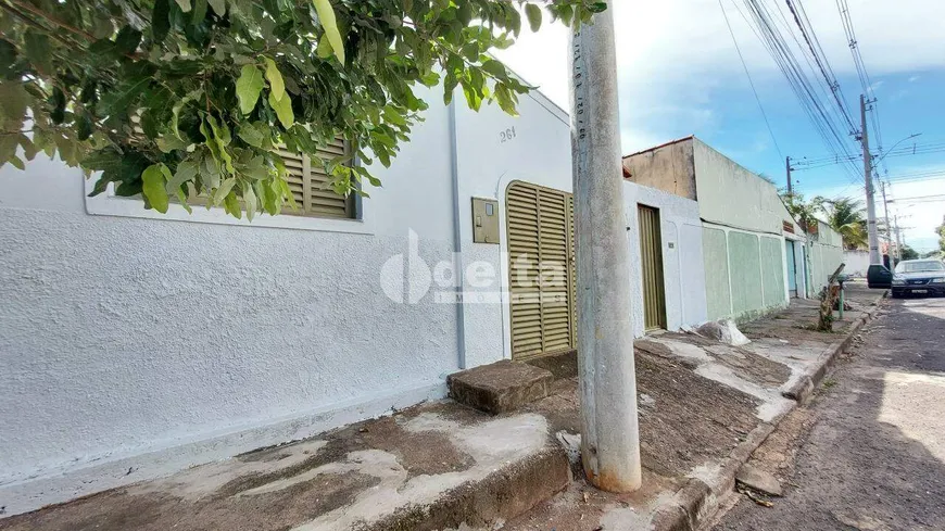 Foto 1 de Casa com 5 Quartos à venda, 220m² em Lagoinha, Uberlândia