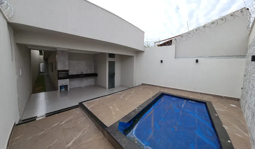 Foto 1 de Casa de Condomínio com 3 Quartos à venda, 134m² em Jardim Presidente, Goiânia