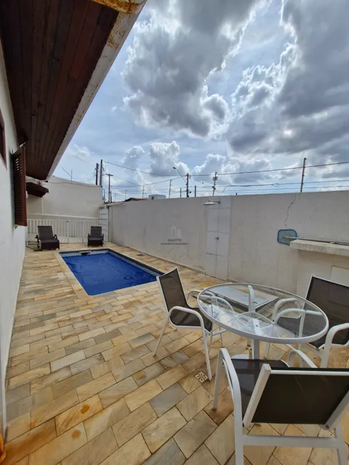 Foto 1 de Casa com 3 Quartos à venda, 390m² em Vila Lemos, Campinas