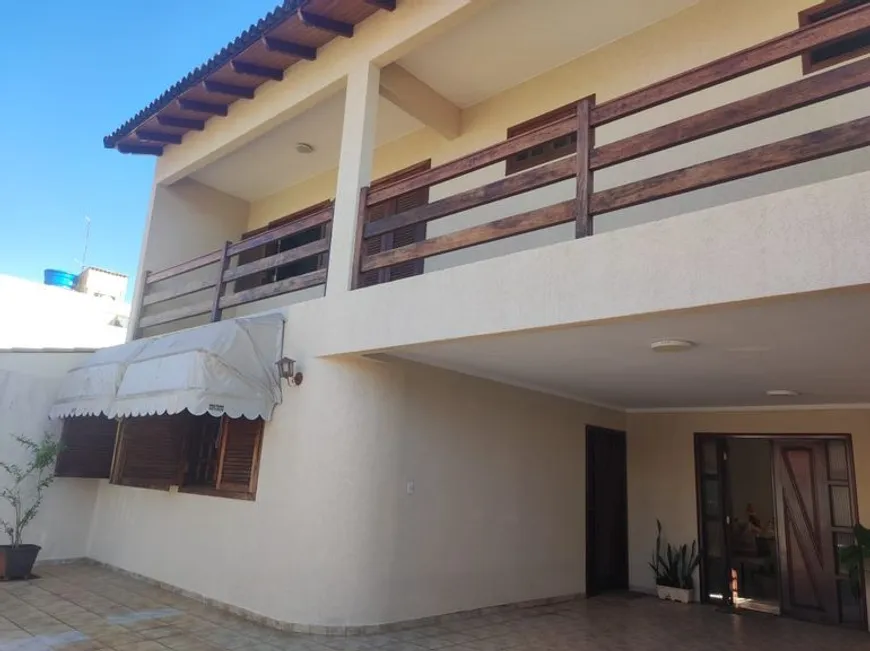 Foto 1 de Casa com 4 Quartos à venda, 340m² em Guara II, Brasília