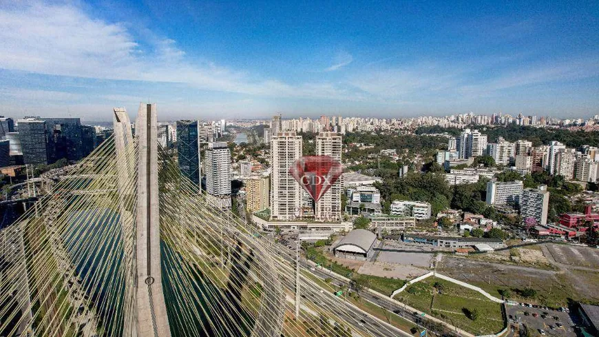 Foto 1 de Cobertura com 4 Quartos à venda, 490m² em Cidade Jardim, São Paulo