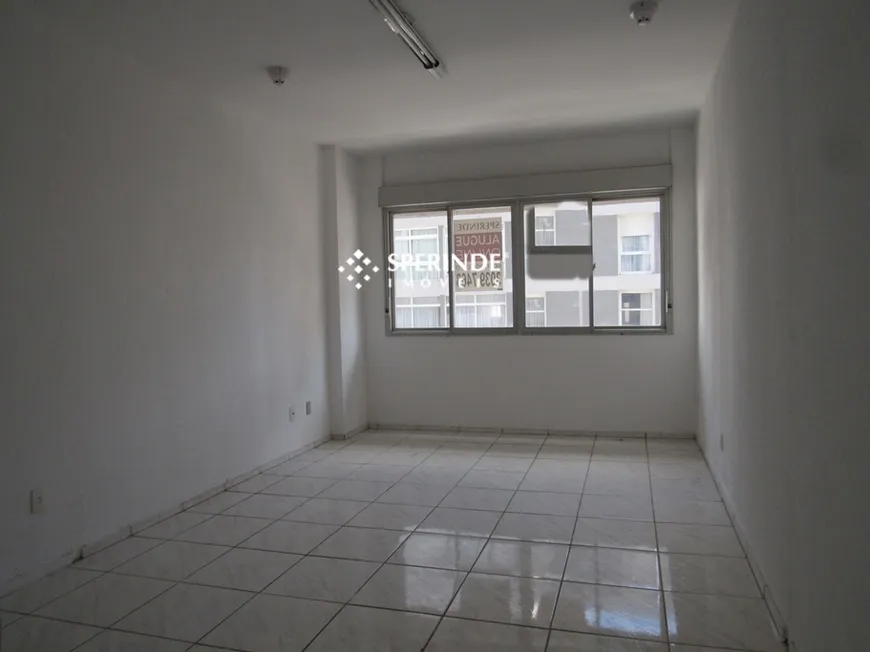 Foto 1 de Sala Comercial para alugar, 25m² em Centro, Caxias do Sul