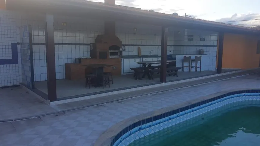 Foto 1 de Casa com 4 Quartos à venda, 440m² em Interlagos, Vila Velha