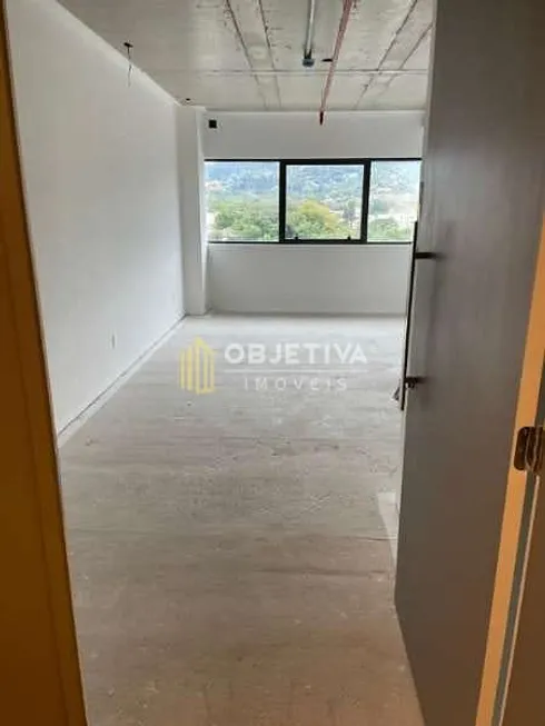 Foto 1 de Sala Comercial à venda, 34m² em Teresópolis, Porto Alegre