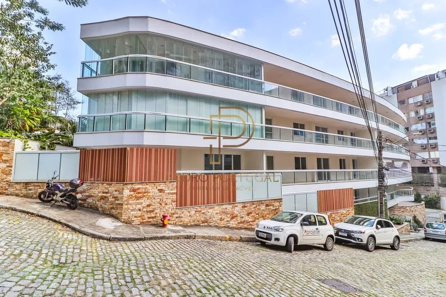 Foto 1 de Apartamento com 3 Quartos à venda, 166m² em Lagoa, Rio de Janeiro