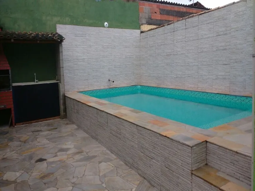 Foto 1 de Sobrado com 2 Quartos à venda, 70m² em Centro, Mongaguá