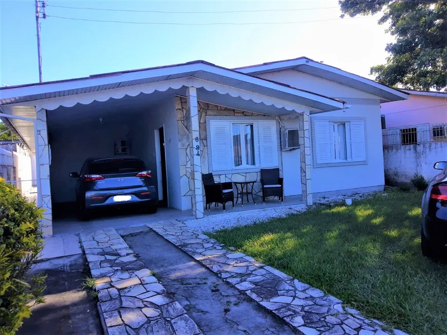 Foto 1 de Casa com 3 Quartos à venda, 120m² em Coloninha, Araranguá