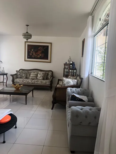 Foto 1 de Casa com 4 Quartos para venda ou aluguel, 700m² em Calhau, São Luís