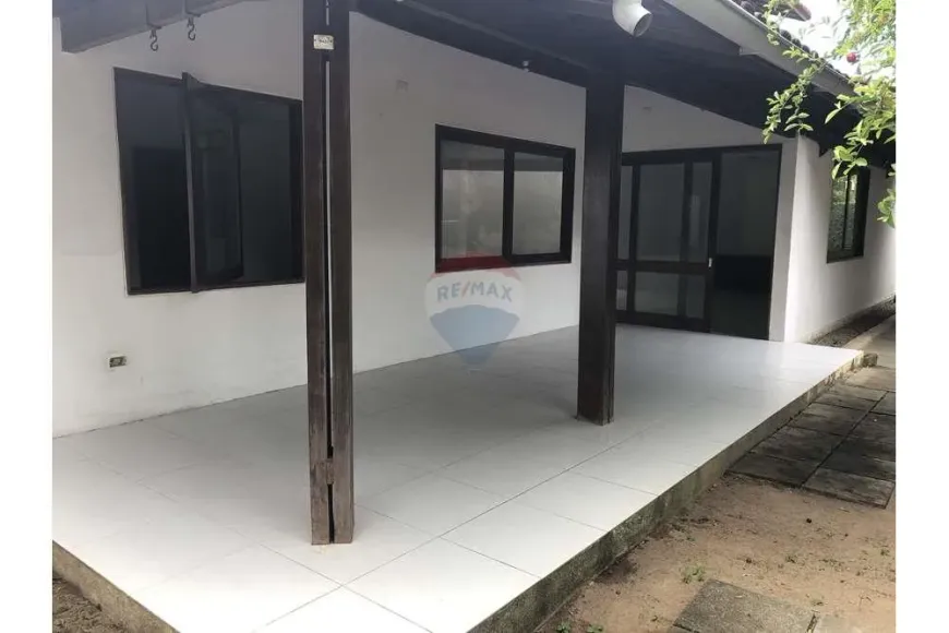 Foto 1 de Casa com 5 Quartos à venda, 292m² em Poço, Recife