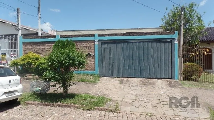 Foto 1 de Casa com 4 Quartos à venda, 249m² em Chácara das Pedras, Porto Alegre