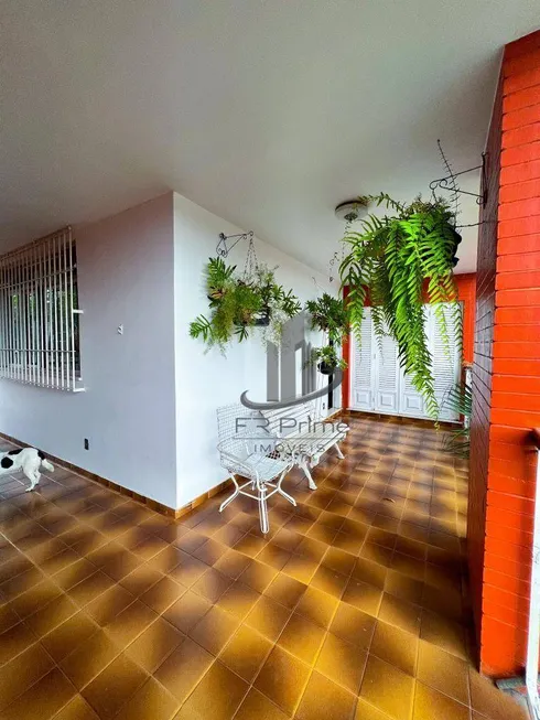 Foto 1 de Casa com 3 Quartos à venda, 200m² em Laranjal, Volta Redonda