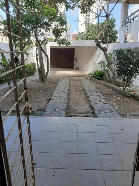 Foto 1 de Casa com 3 Quartos à venda, 330m² em Candeias, Jaboatão dos Guararapes