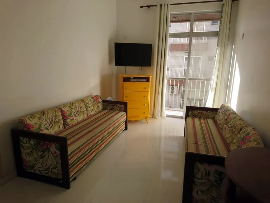 Foto 1 de Apartamento com 3 Quartos à venda, 90m² em Centro, Cabo Frio