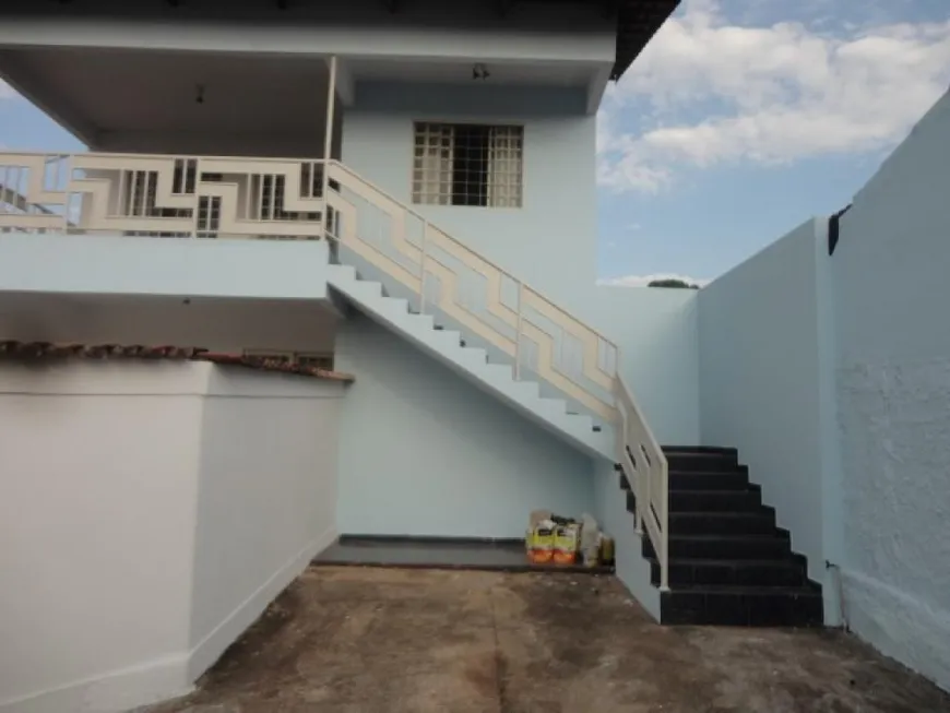 Foto 1 de Casa com 2 Quartos à venda, 360m² em Setor Urias Magalhães, Goiânia