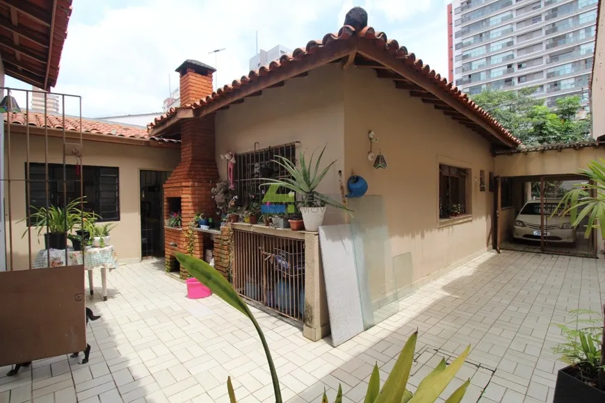 Foto 1 de Casa com 3 Quartos à venda, 270m² em Mirandópolis, São Paulo