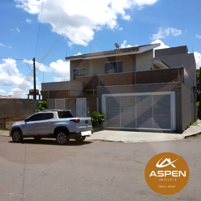 Foto 1 de Casa com 3 Quartos à venda, 330m² em Centro, Arapongas