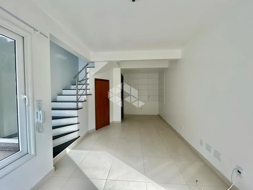 Foto 1 de Casa com 2 Quartos à venda, 79m² em Centro, Canoas