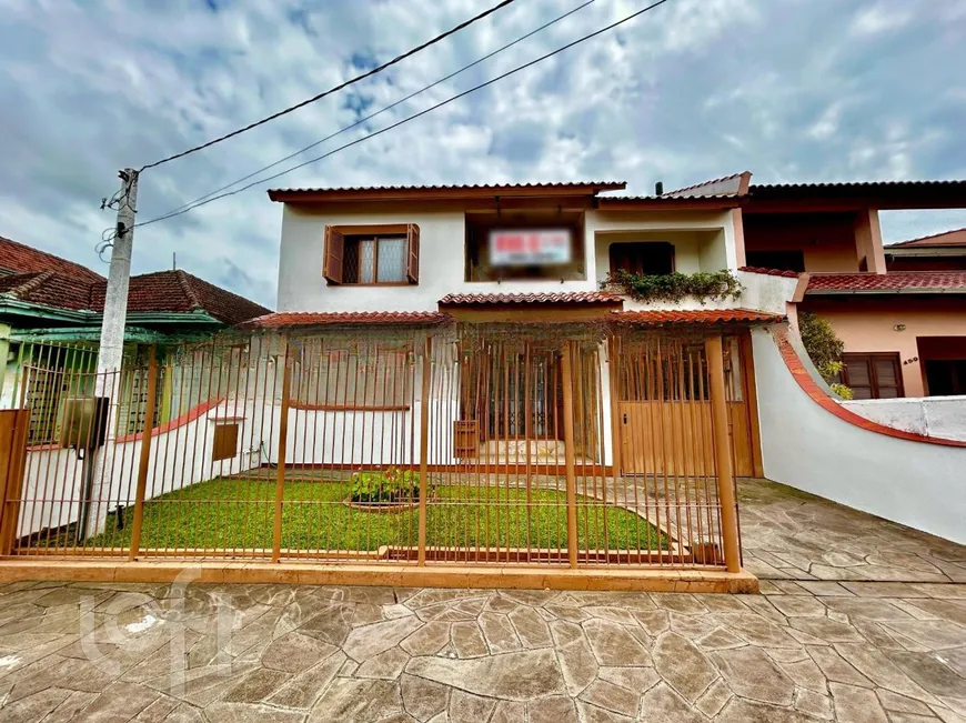 Foto 1 de Casa com 3 Quartos à venda, 196m² em Fátima, Canoas