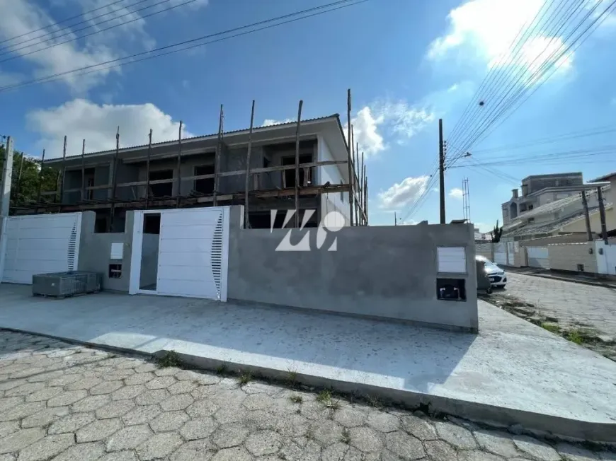 Foto 1 de Sobrado com 3 Quartos à venda, 110m² em Aririu, Palhoça