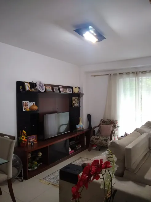 Foto 1 de Casa com 2 Quartos à venda, 90m² em  Vila Valqueire, Rio de Janeiro