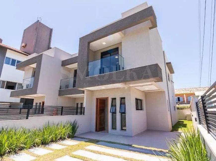 Foto 1 de Casa com 3 Quartos à venda, 130m² em Ponta das Canas, Florianópolis