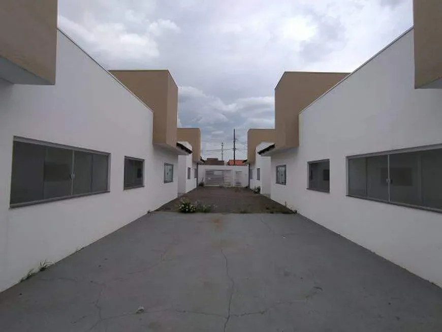 Foto 1 de Casa de Condomínio com 2 Quartos à venda, 55m² em Shopping Park, Uberlândia