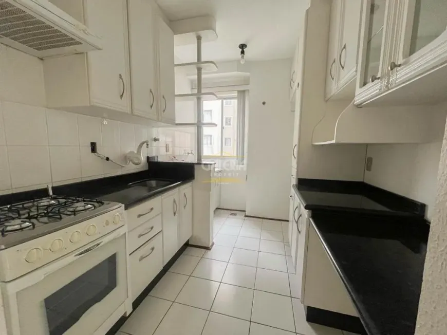 Foto 1 de Apartamento com 3 Quartos para alugar, 68m² em Floresta, Joinville