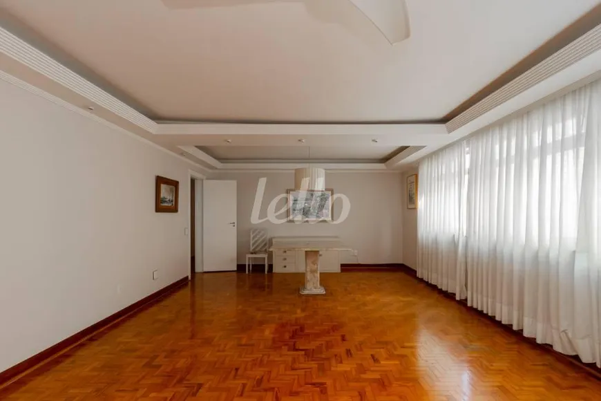 Foto 1 de Apartamento com 3 Quartos para alugar, 160m² em Jardins, São Paulo