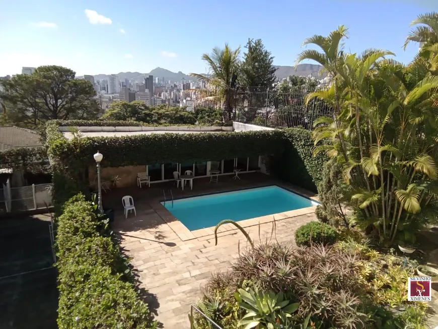 Foto 1 de Casa com 5 Quartos para alugar, 470m² em Cidade Jardim, Belo Horizonte