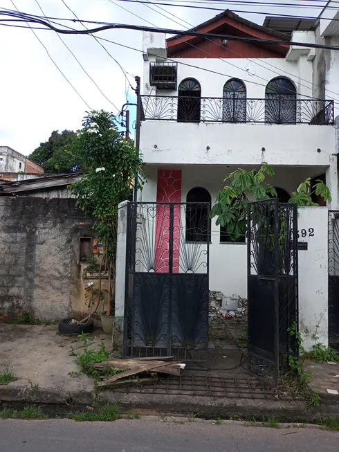 Foto 1 de Casa com 2 Quartos à venda, 150m² em Petrópolis, Manaus