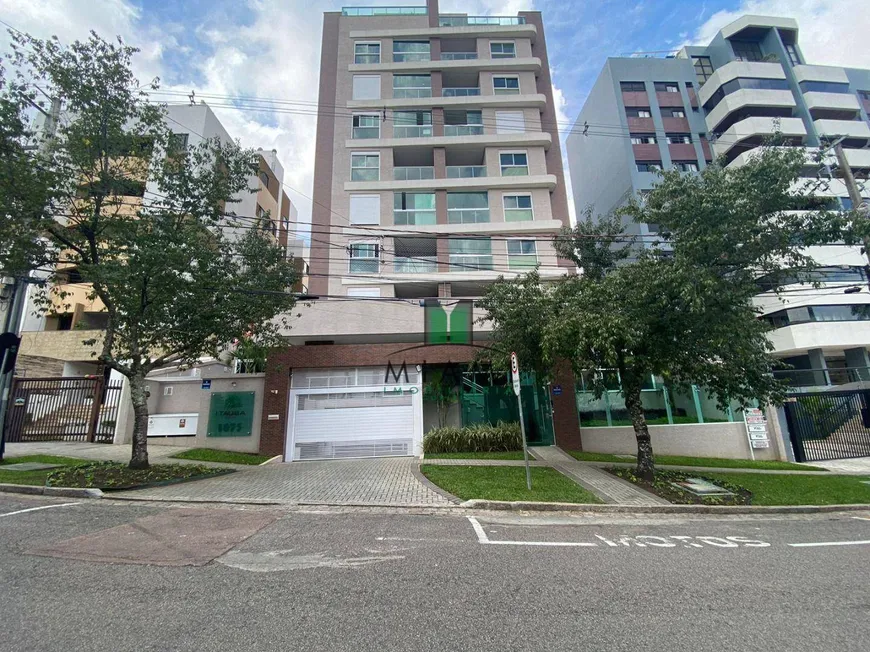 Foto 1 de Apartamento com 2 Quartos à venda, 68m² em Centro, Curitiba