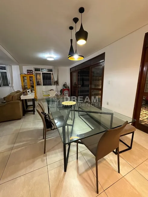 Foto 1 de Casa com 3 Quartos à venda, 225m² em Hipódromo, Recife