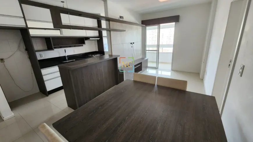 Foto 1 de Apartamento com 3 Quartos à venda, 90m² em Areias, São José