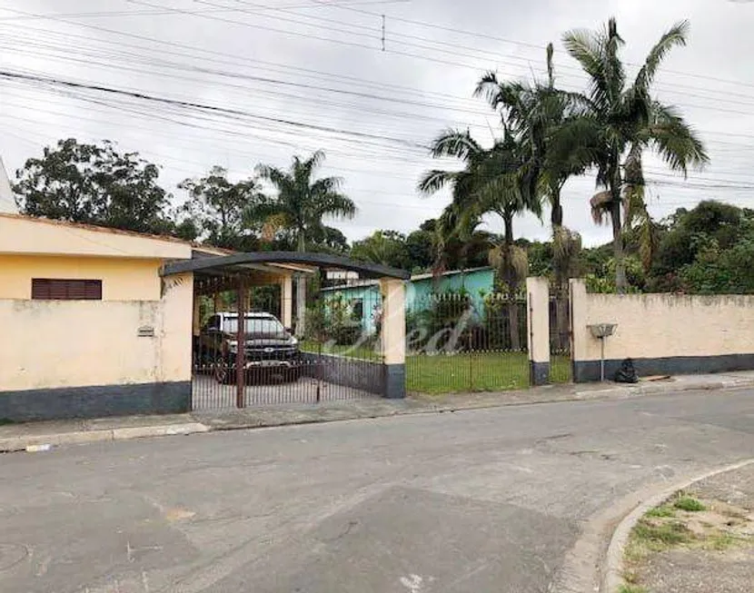 Foto 1 de Fazenda/Sítio com 3 Quartos à venda, 150m² em Caxangá, Suzano