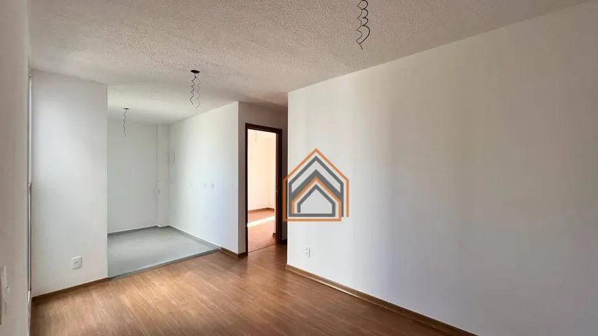 Foto 1 de Apartamento com 2 Quartos à venda, 40m² em Santa Cecilia, Viamão