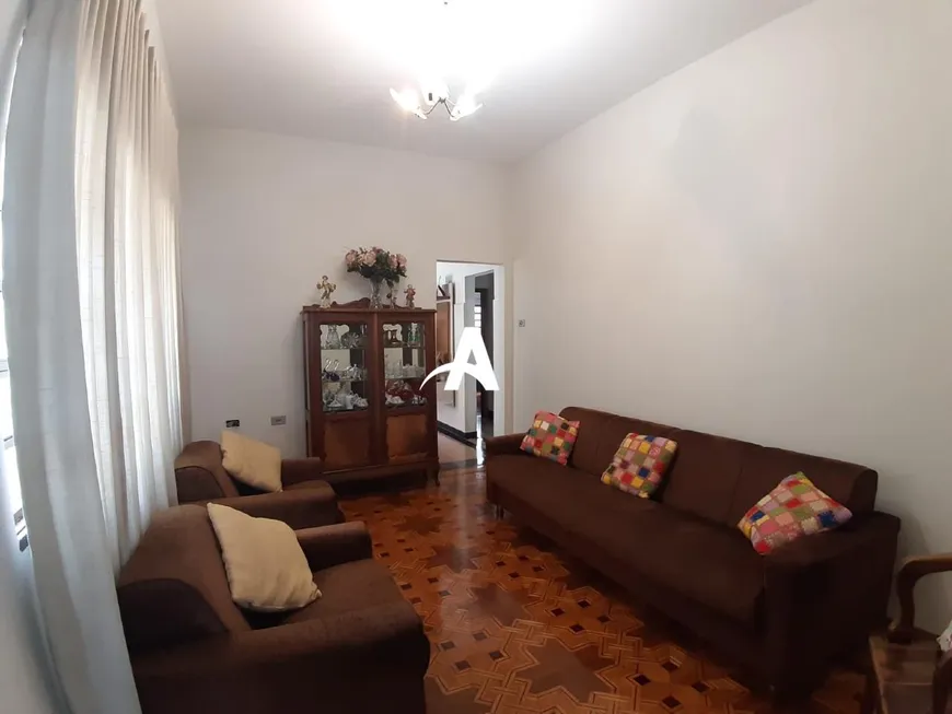 Foto 1 de Casa com 3 Quartos à venda, 191m² em Nossa Senhora Aparecida, Uberlândia